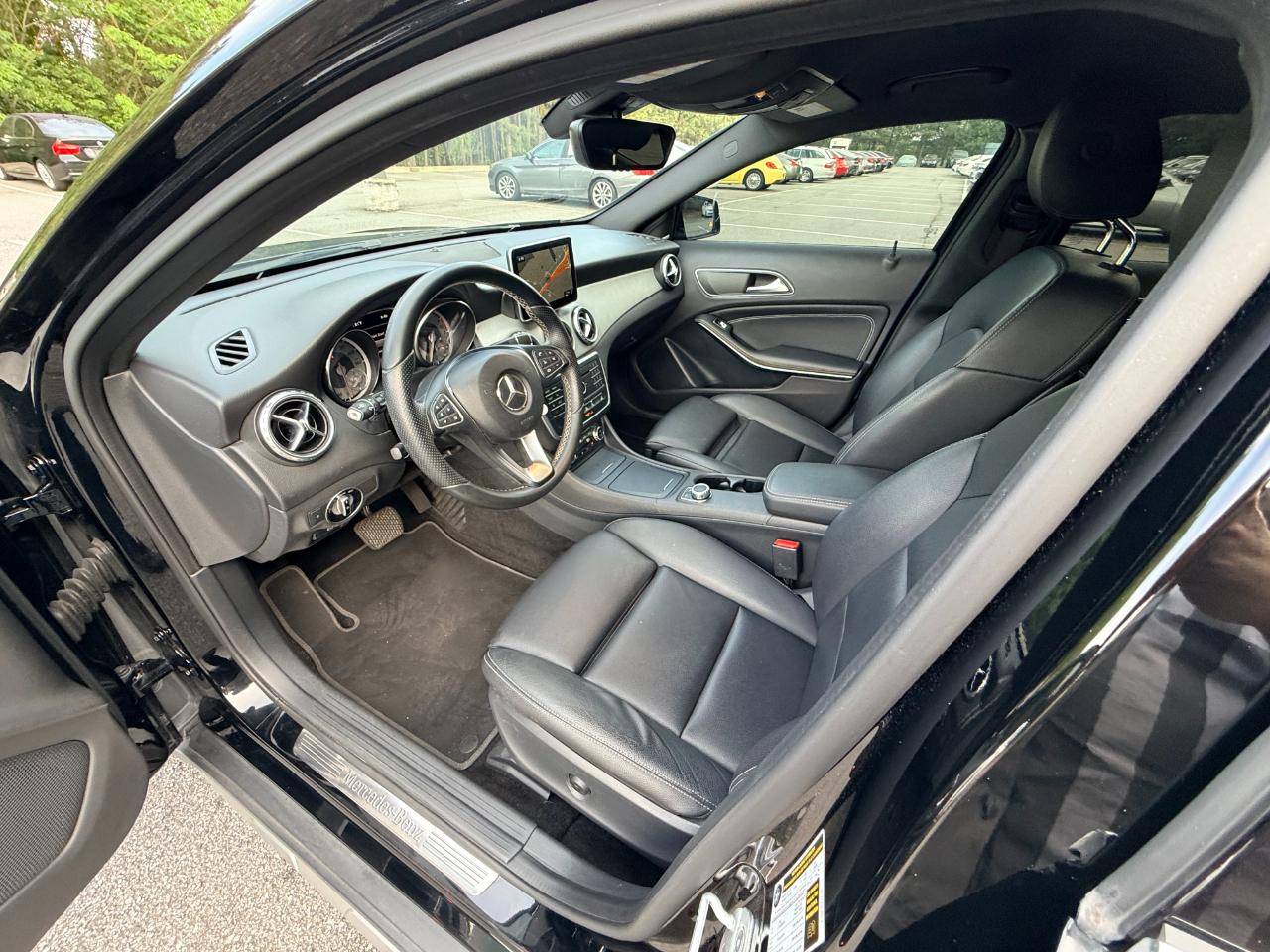 Mercedes-Benz GLA-Class GLA250 2016