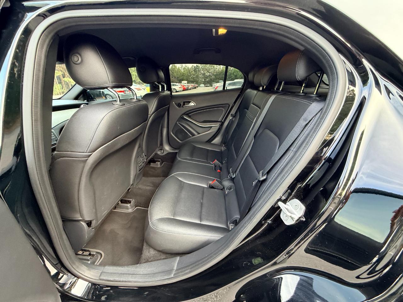 Mercedes-Benz GLA-Class GLA250 2016