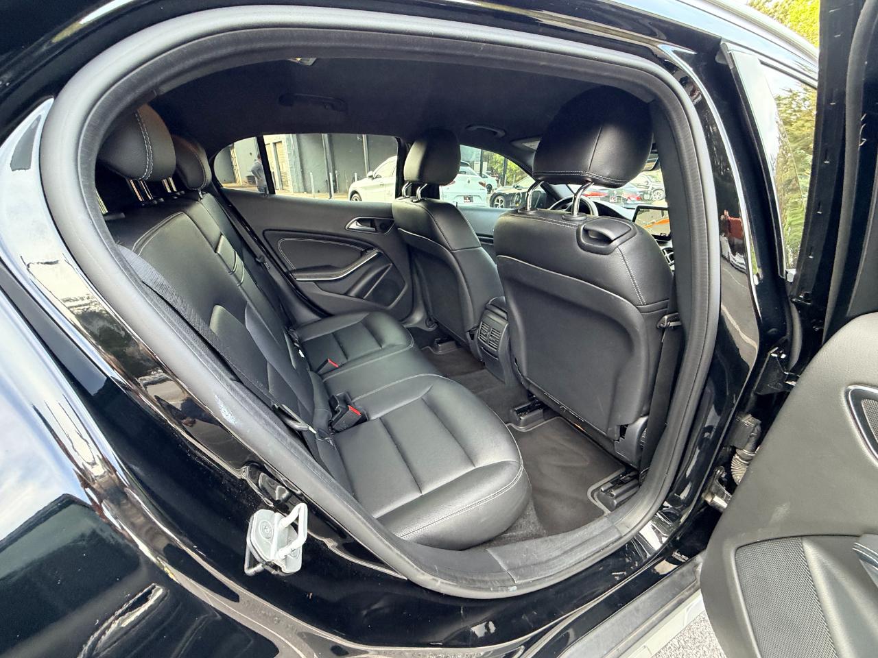 Mercedes-Benz GLA-Class GLA250 2016