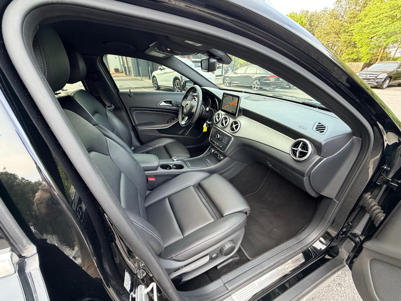 Mercedes-Benz GLA-Class GLA250 2016