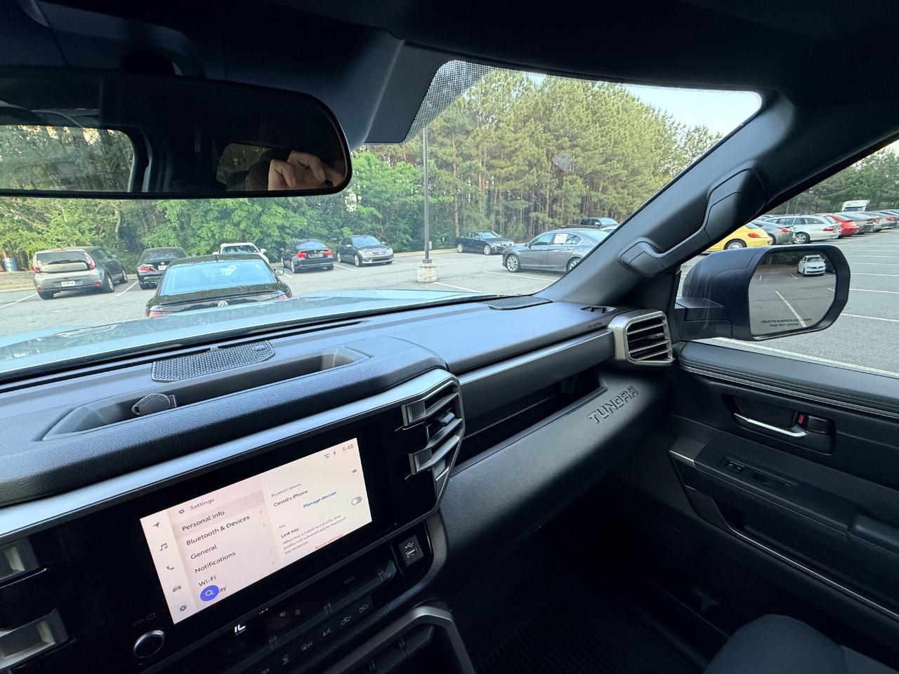 Toyota Tundra SR5 CrewMax 4WD 2025