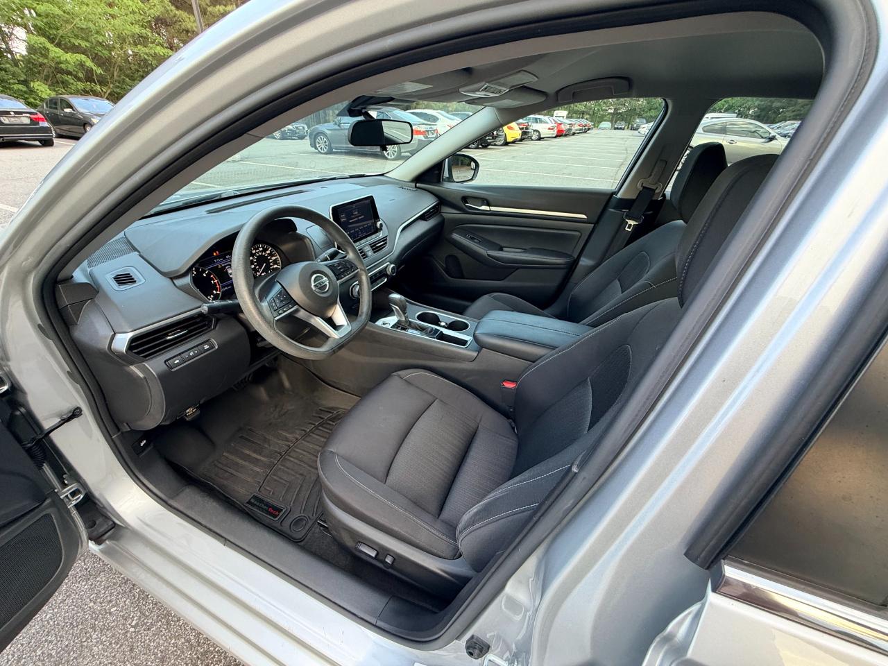 Nissan Altima 2.5 SV 2022