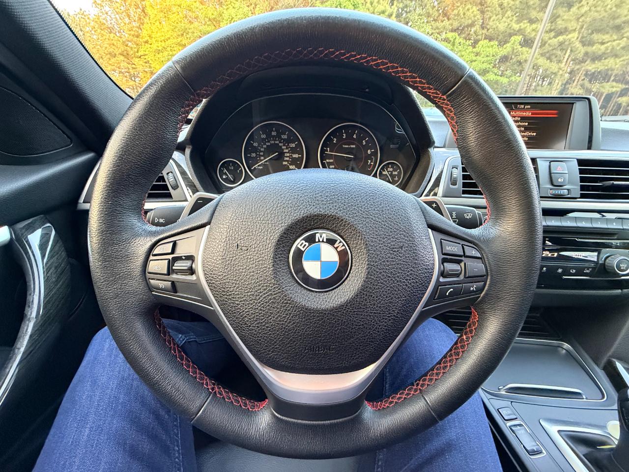 BMW 3-Series 330i SULEV Sedan 2017