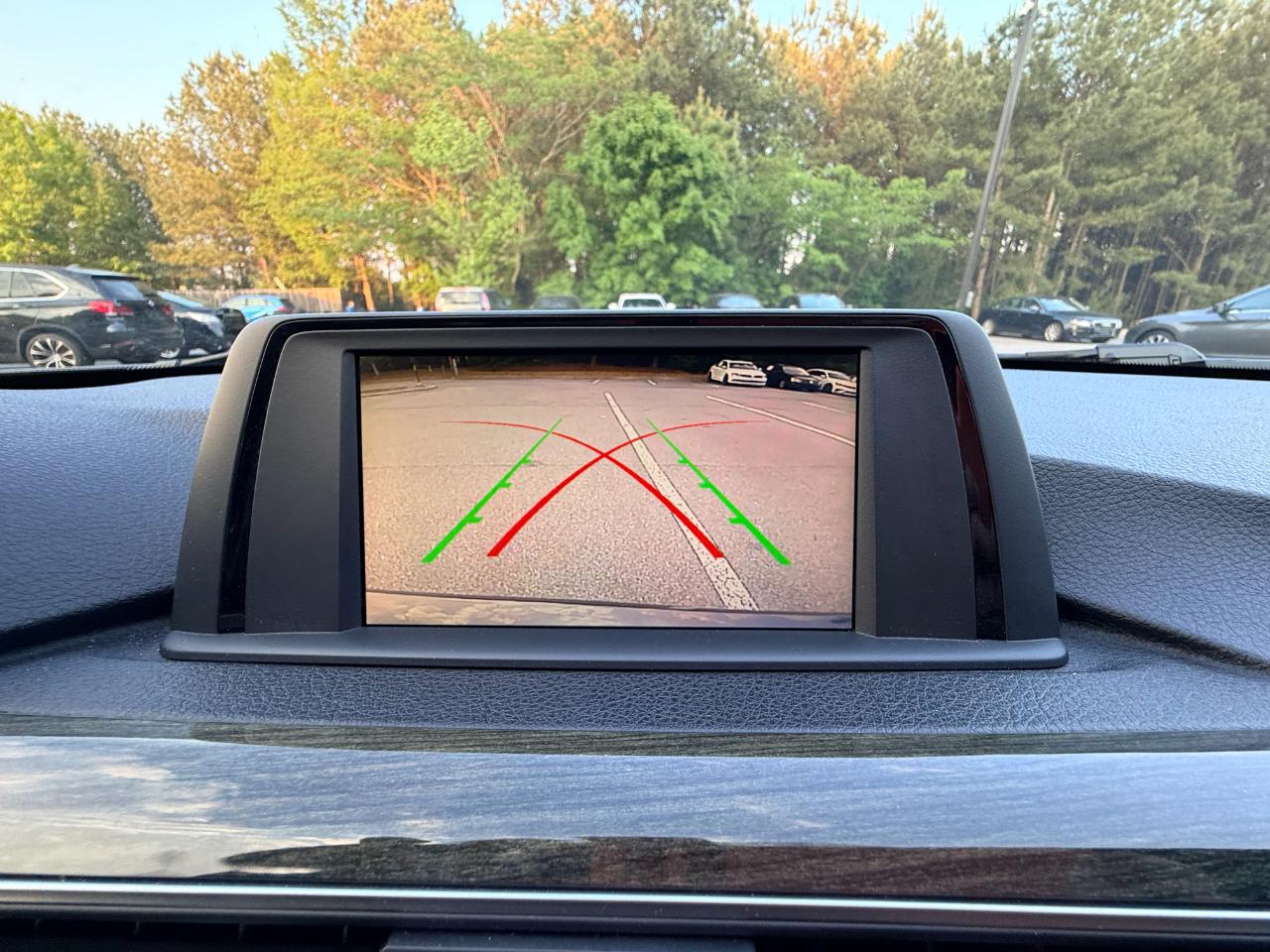 BMW 3-Series 330i SULEV Sedan 2017