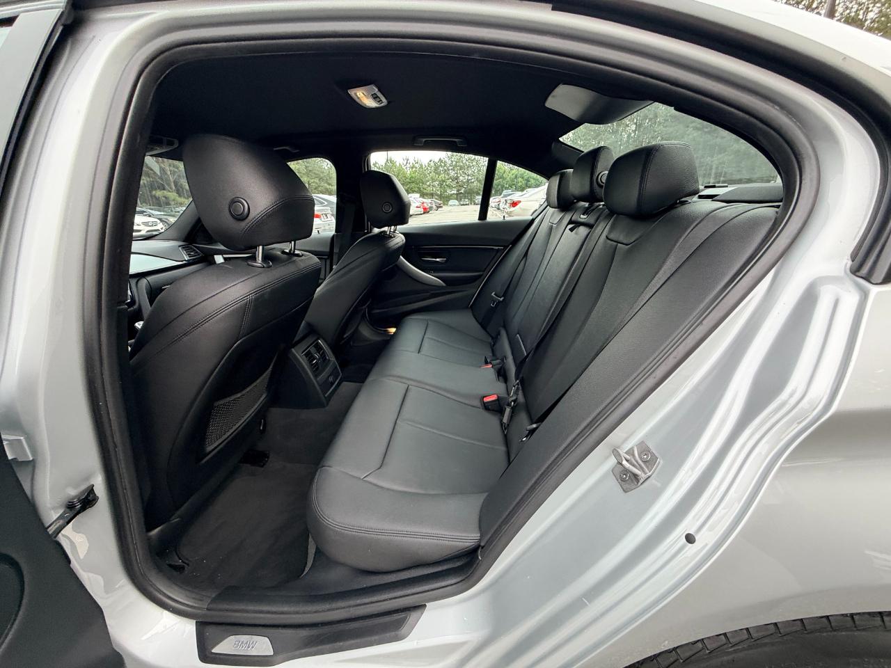 BMW 3-Series 328i Sedan 2016