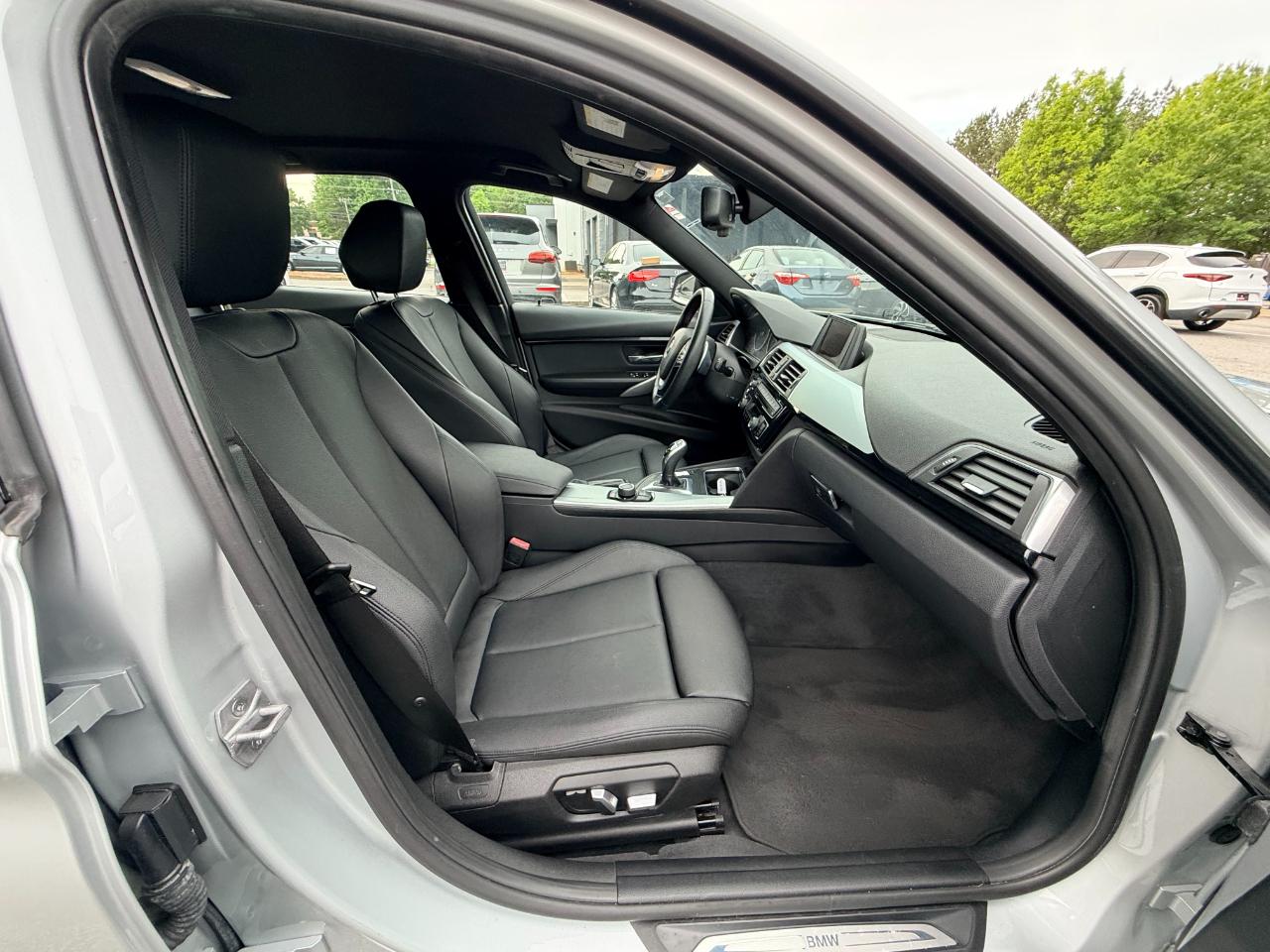 BMW 3-Series 328i Sedan 2016