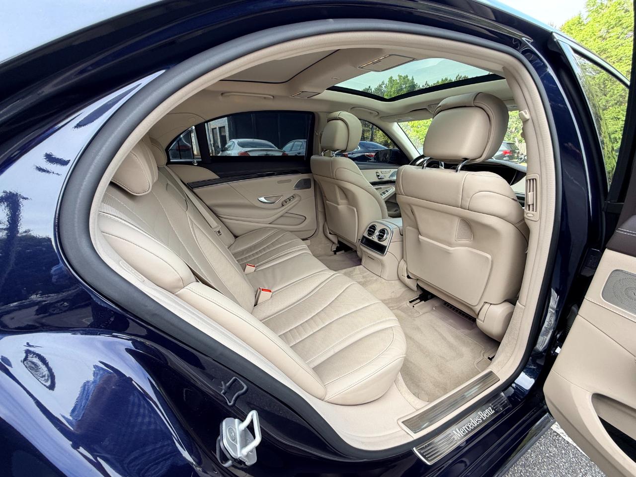 Mercedes-Benz S-Class S550 4MATIC 2016