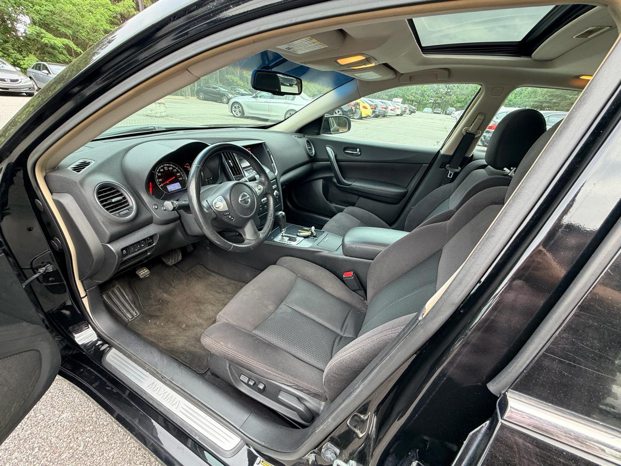 Nissan Maxima S 2014