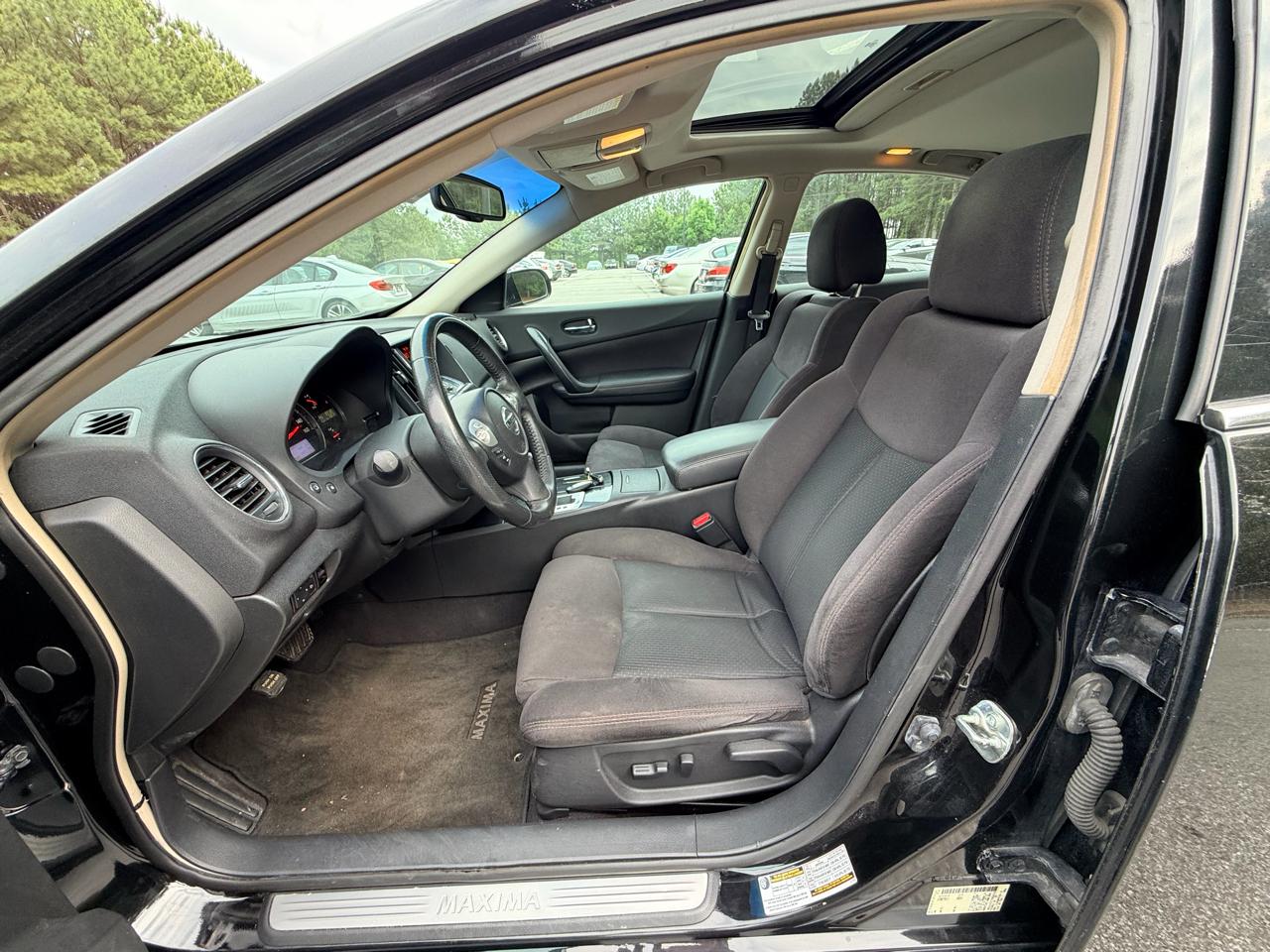 Nissan Maxima S 2014