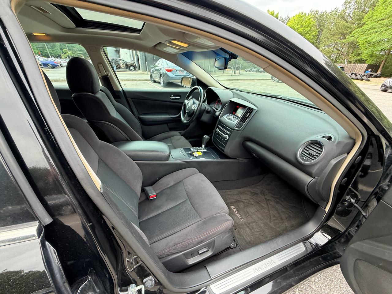 Nissan Maxima S 2014