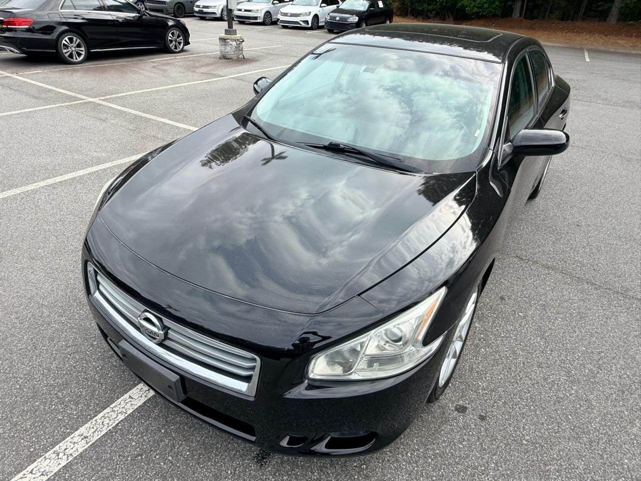 Nissan Maxima S 2014