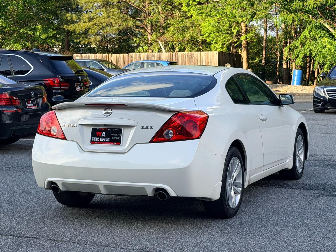 Nissan Altima 2.5 S Coupe 2012