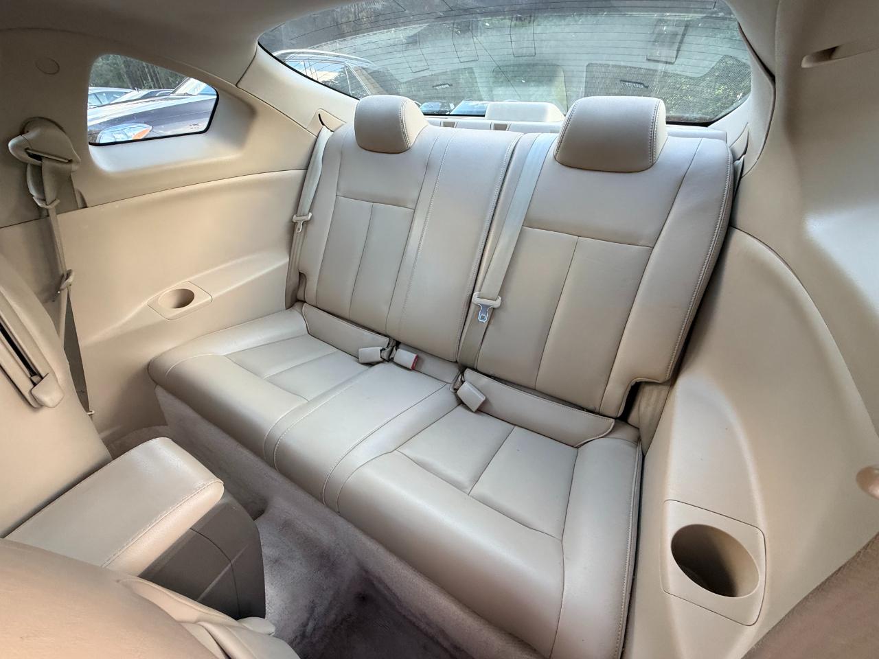 Nissan Altima 2.5 S Coupe 2012