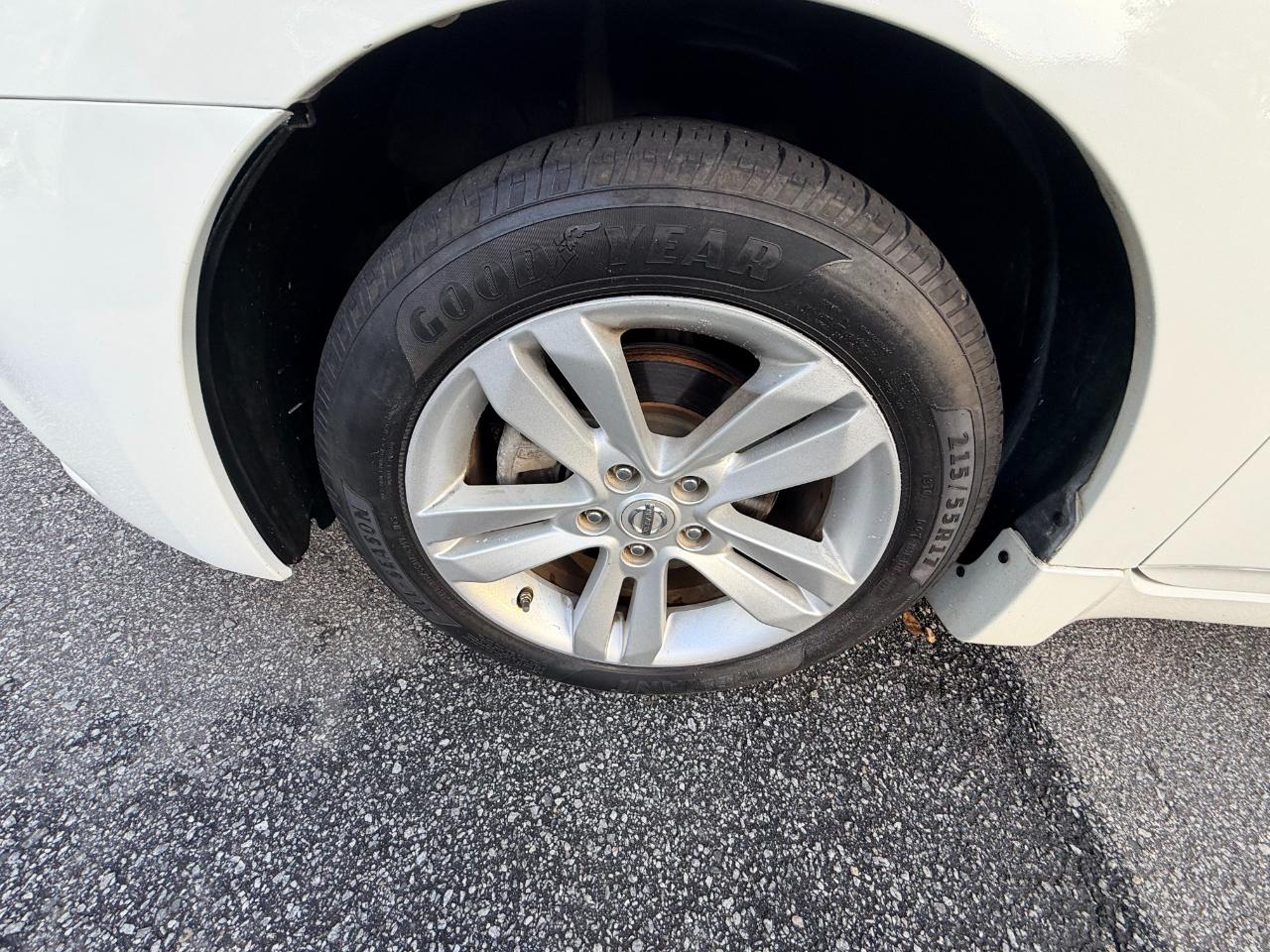 Nissan Altima 2.5 S Coupe 2012