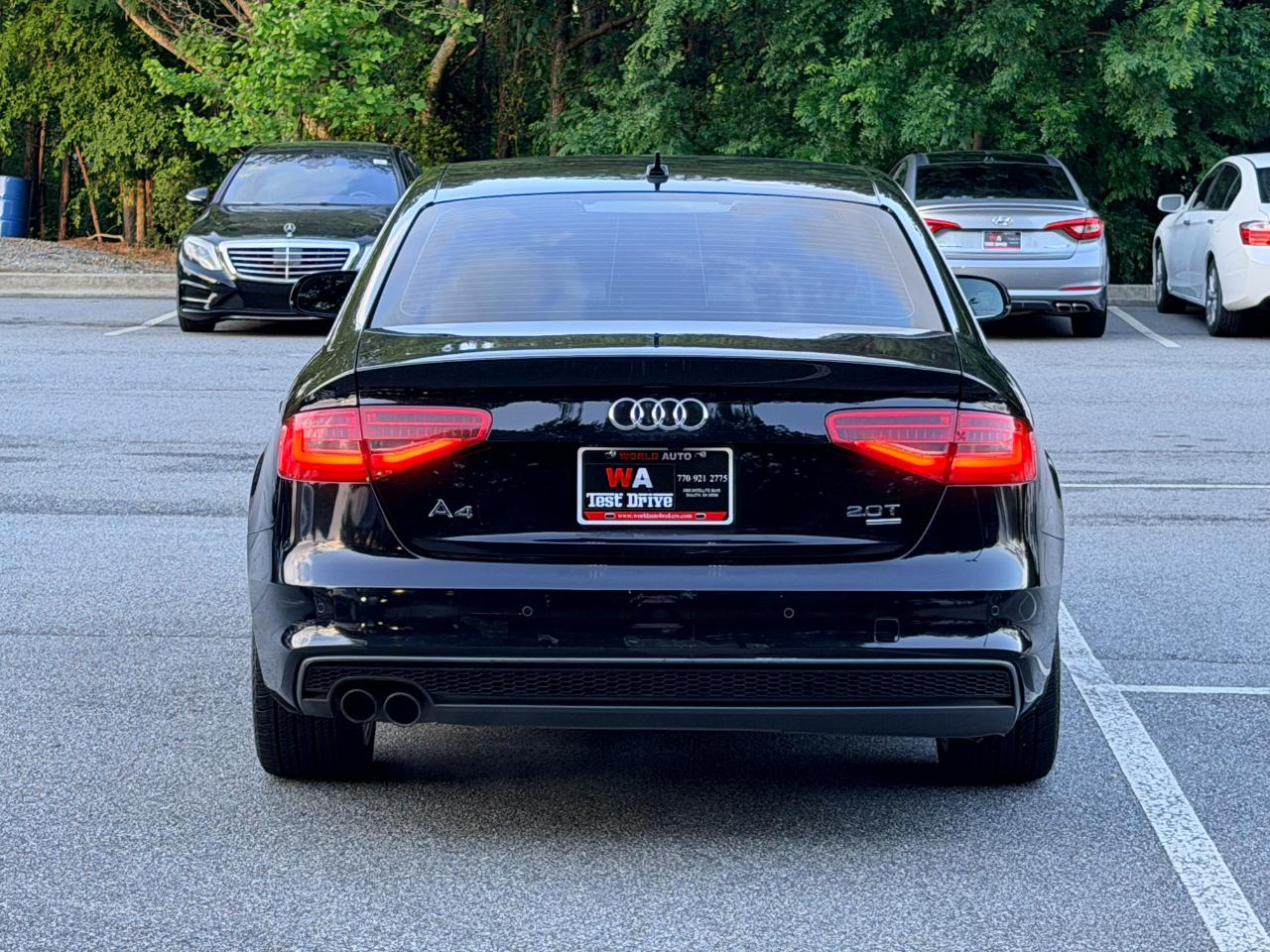 Audi A4 2.0T Sedan quattro Tiptronic 2015