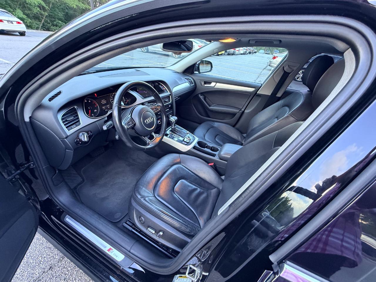 Audi A4 2.0T Sedan quattro Tiptronic 2015