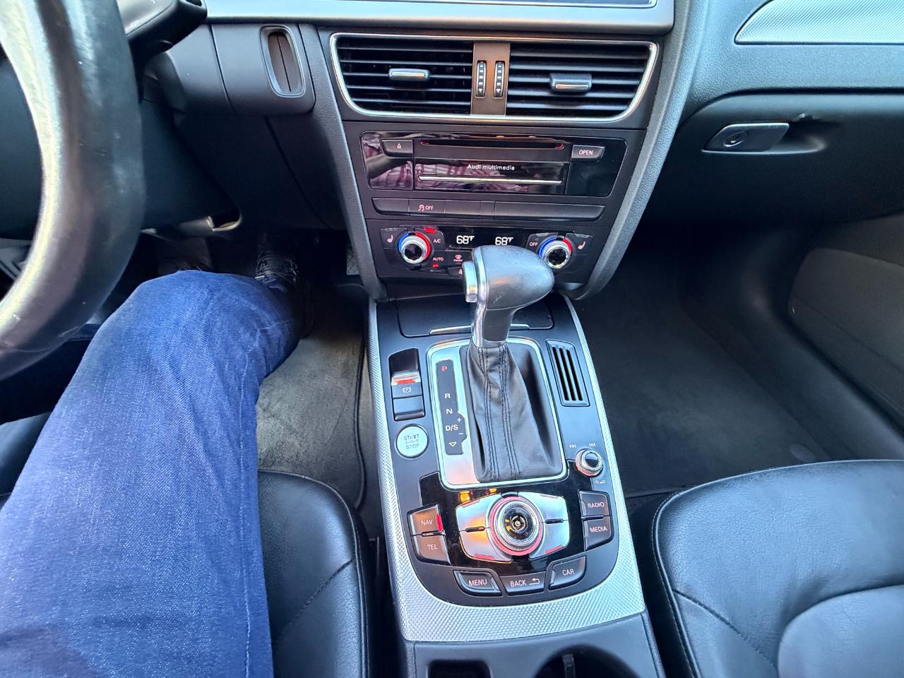 Audi A4 2.0T Sedan quattro Tiptronic 2015