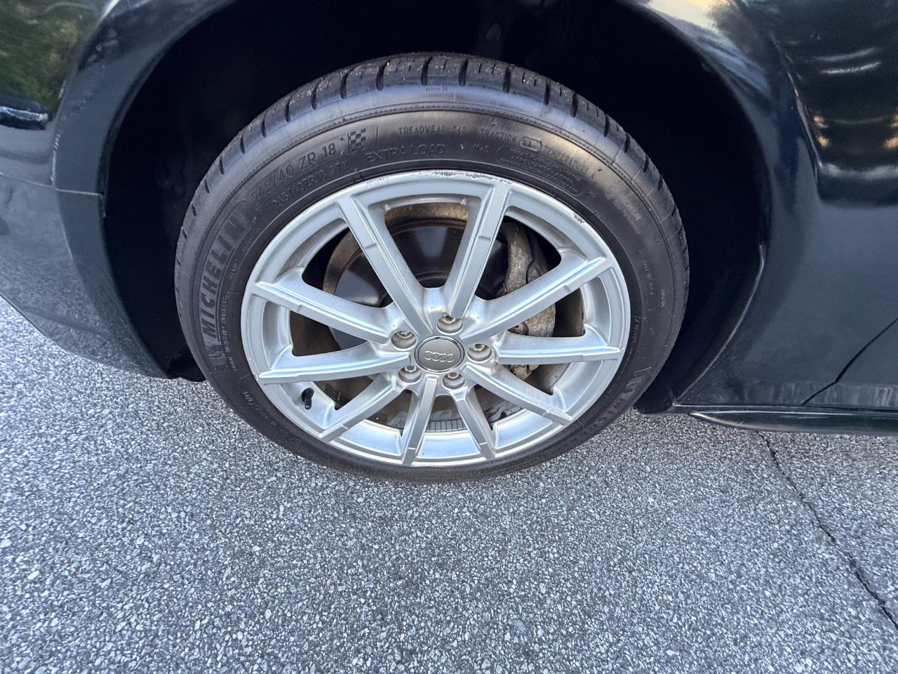Audi A4 2.0T Sedan quattro Tiptronic 2015