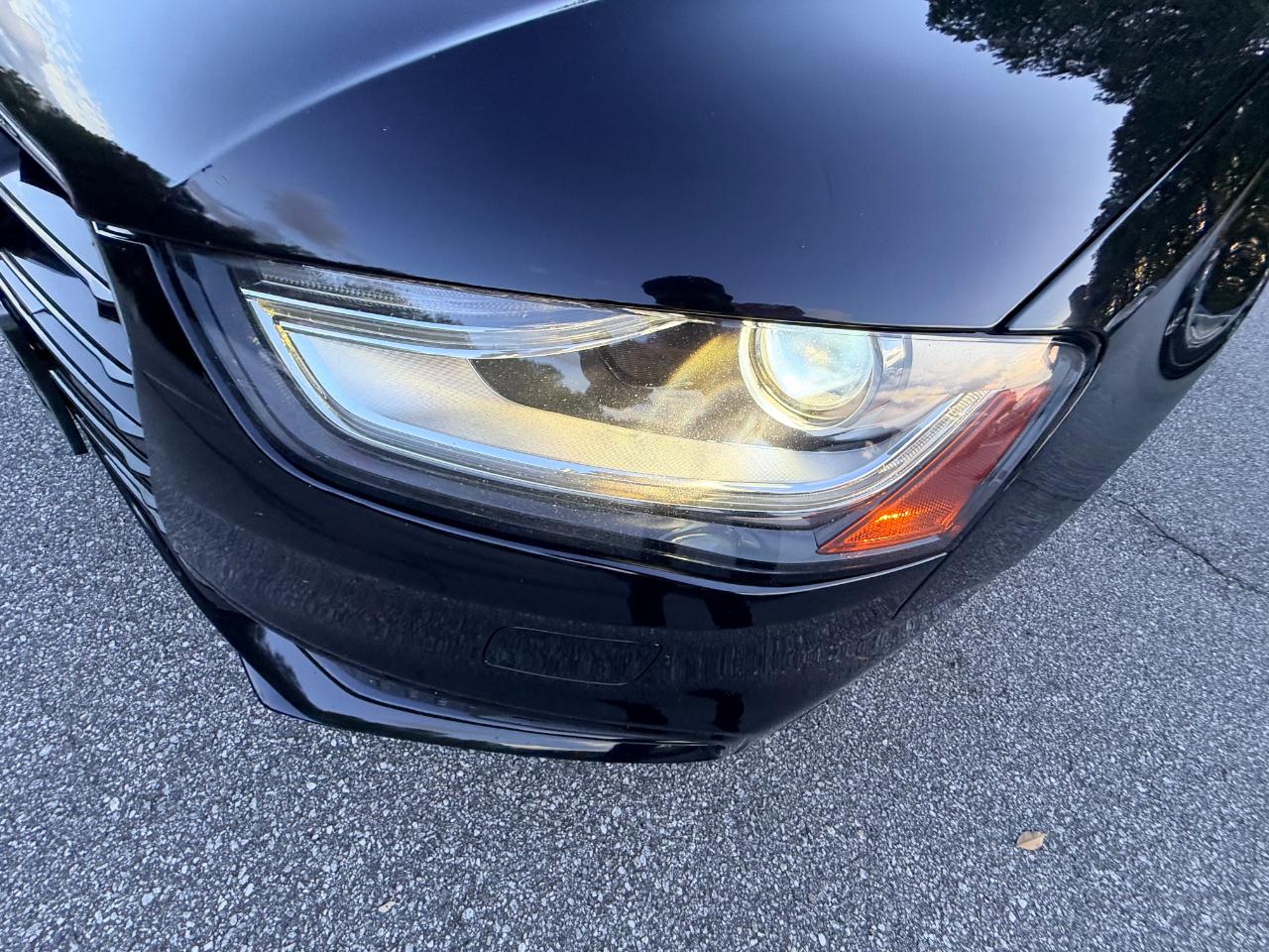 Audi A4 2.0T Sedan quattro Tiptronic 2015