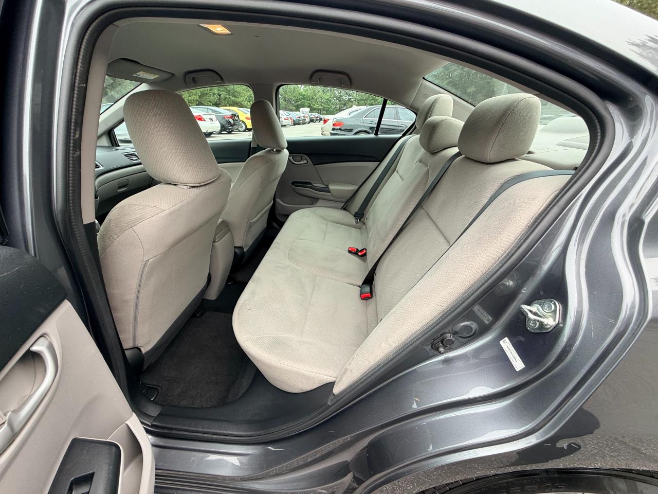Honda Civic LX Sedan 5-Speed AT 2013