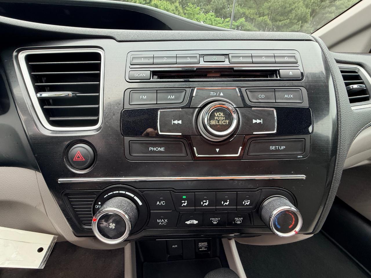Honda Civic LX Sedan 5-Speed AT 2013