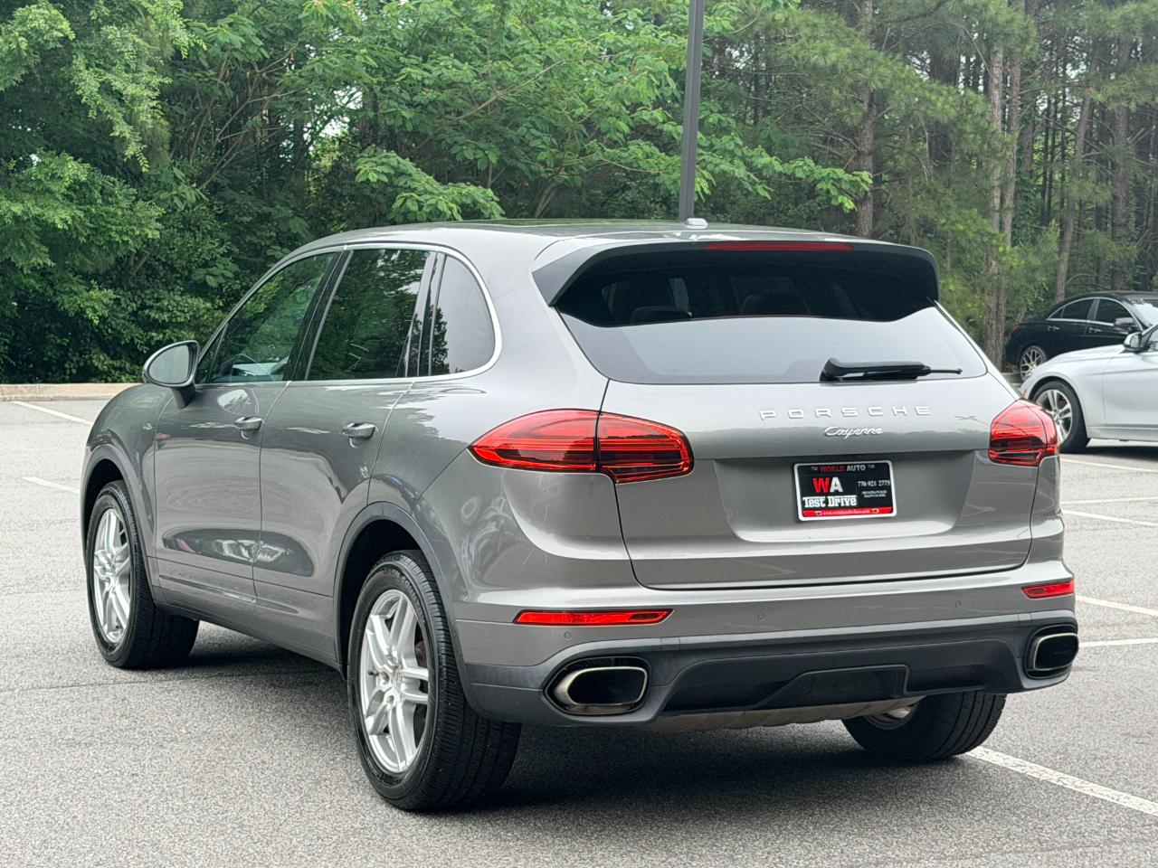 Porsche Cayenne Base 2016