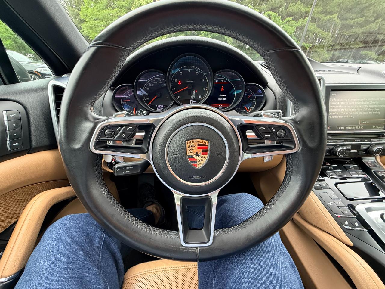 Porsche Cayenne Base 2016