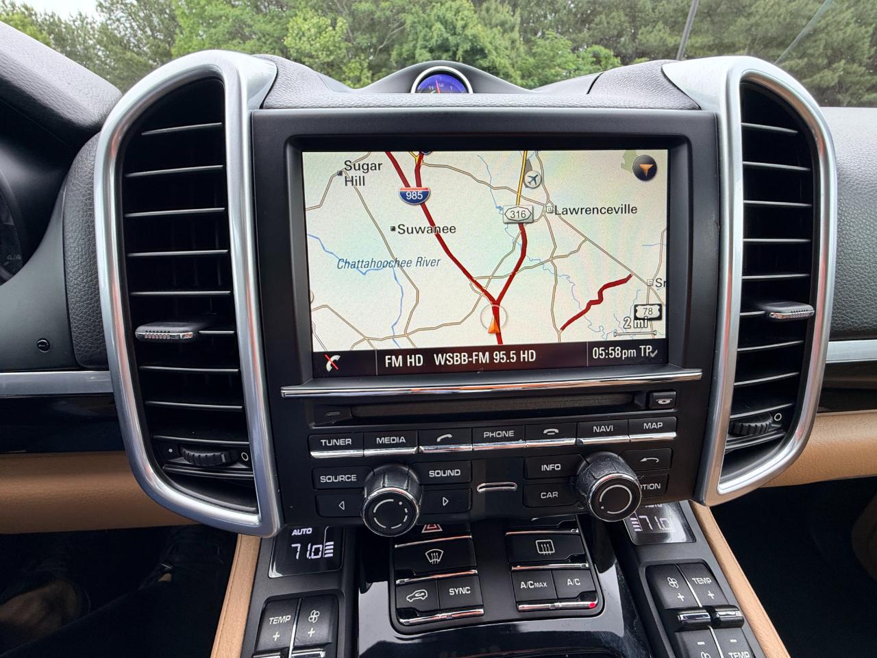 Porsche Cayenne Base 2016