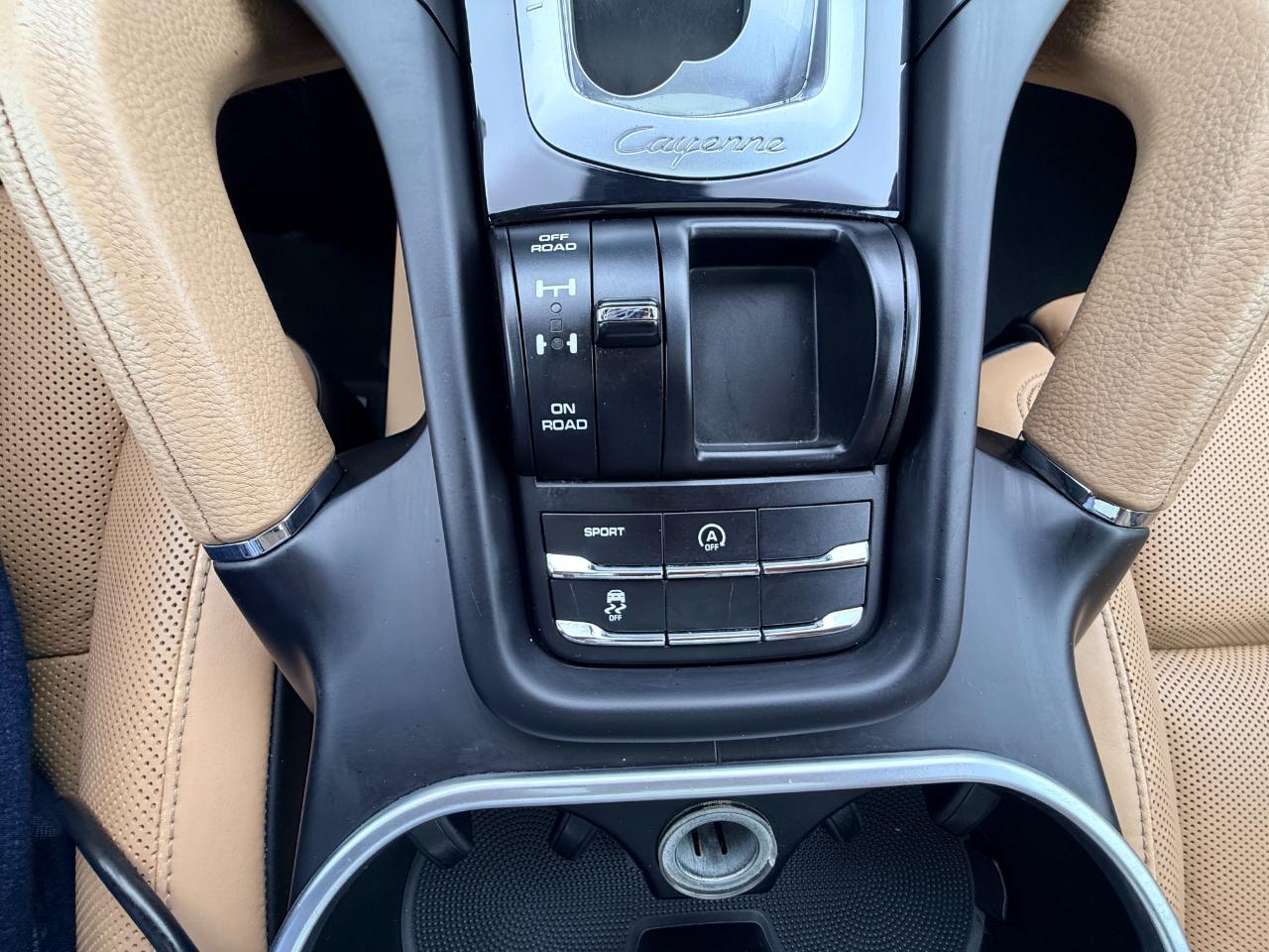 Porsche Cayenne Base 2016