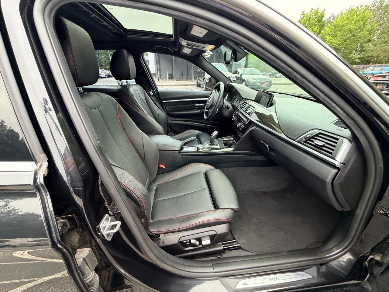 BMW 3-Series 330i SULEV Sedan 2017