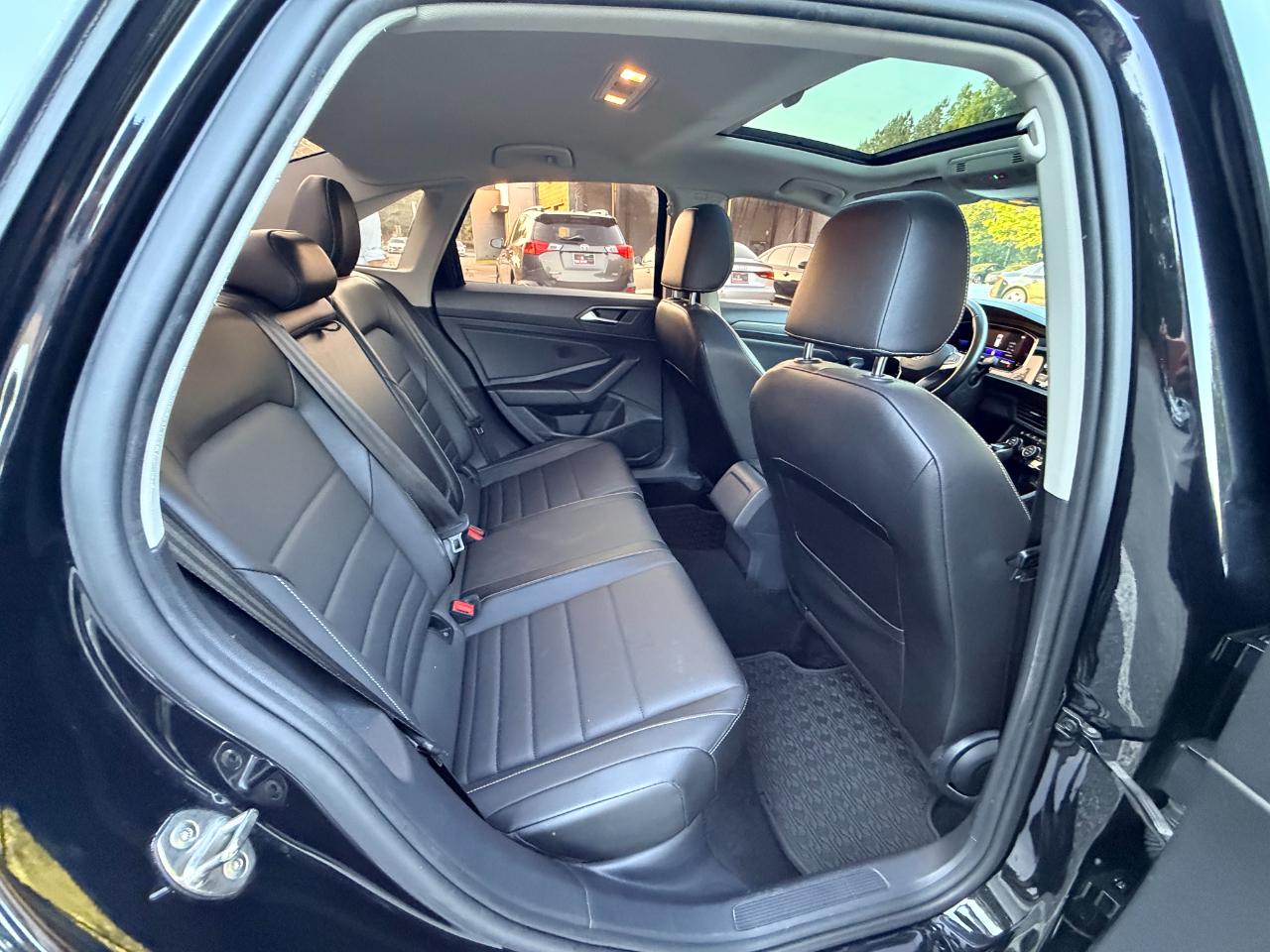 Volkswagen Jetta SE 2022