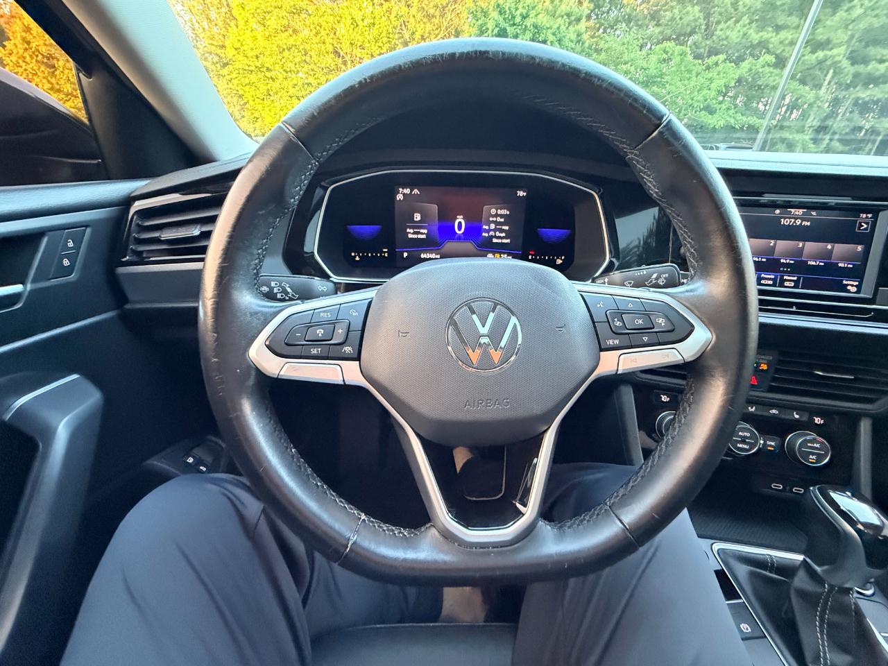 Volkswagen Jetta SE 2022