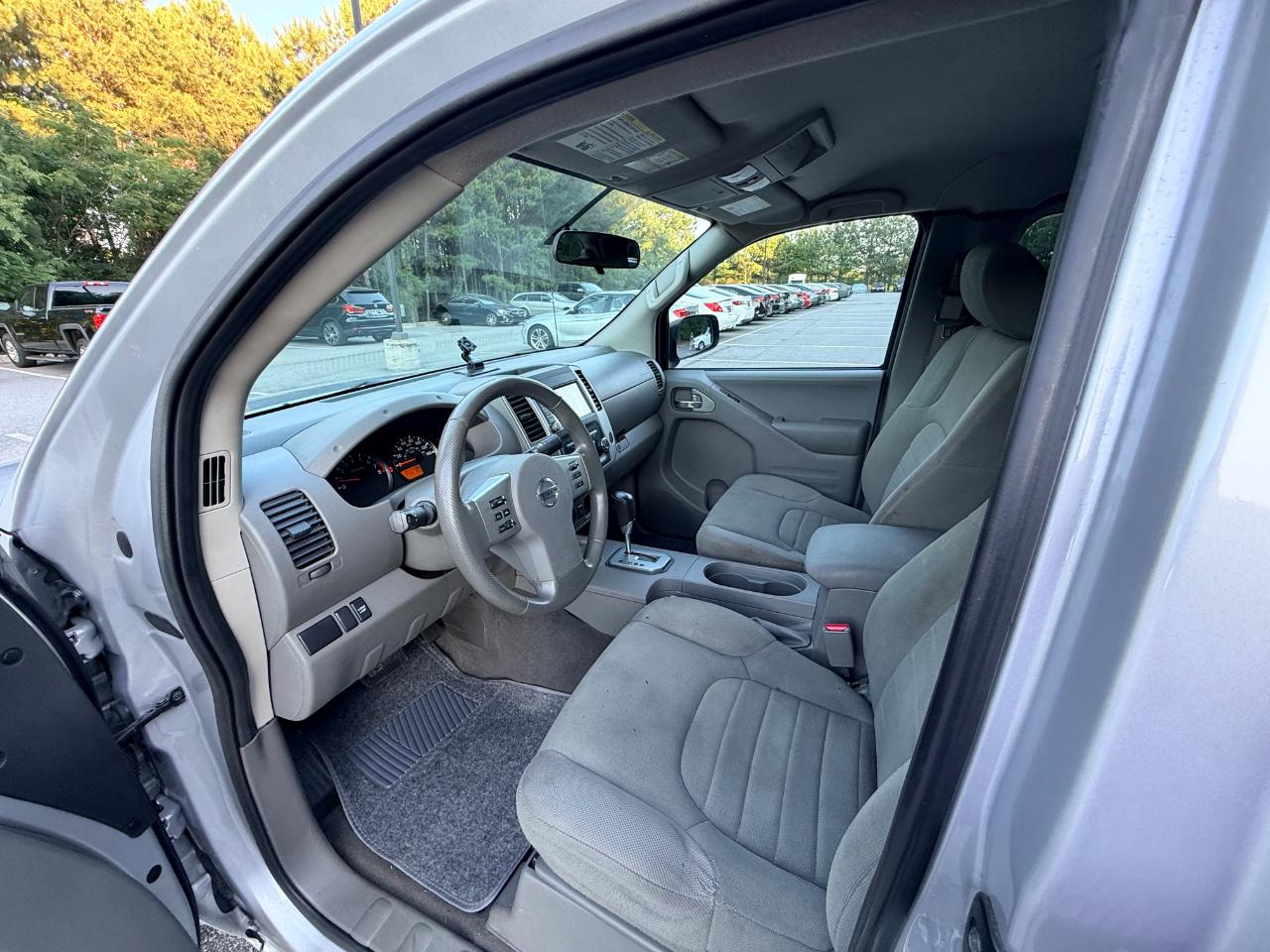 Nissan Frontier S King Cab 2WD 2021