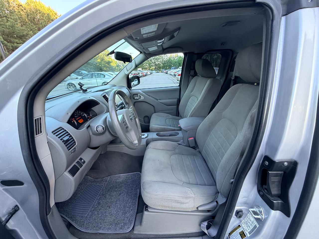Nissan Frontier S King Cab 2WD 2021