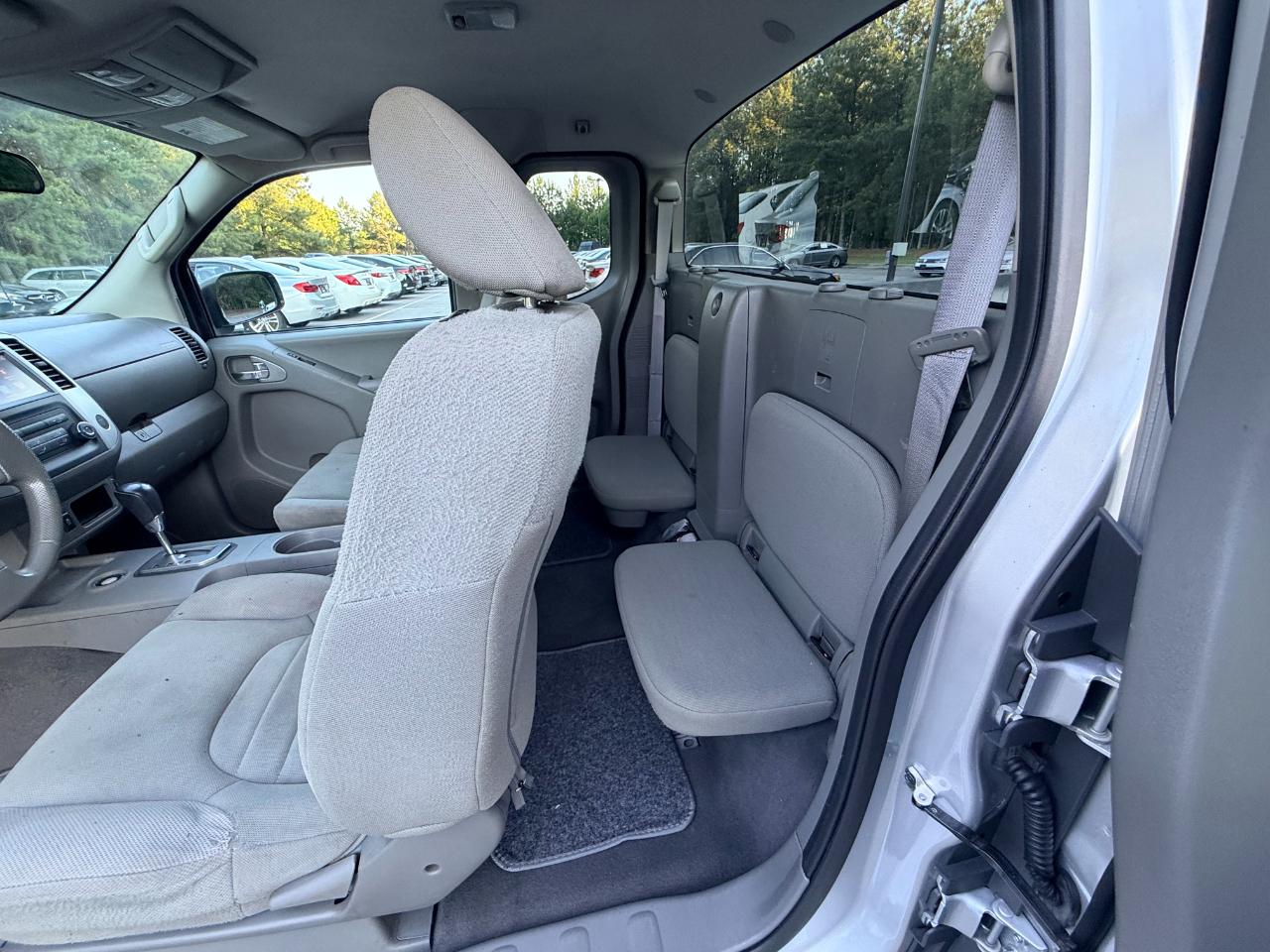 Nissan Frontier S King Cab 2WD 2021