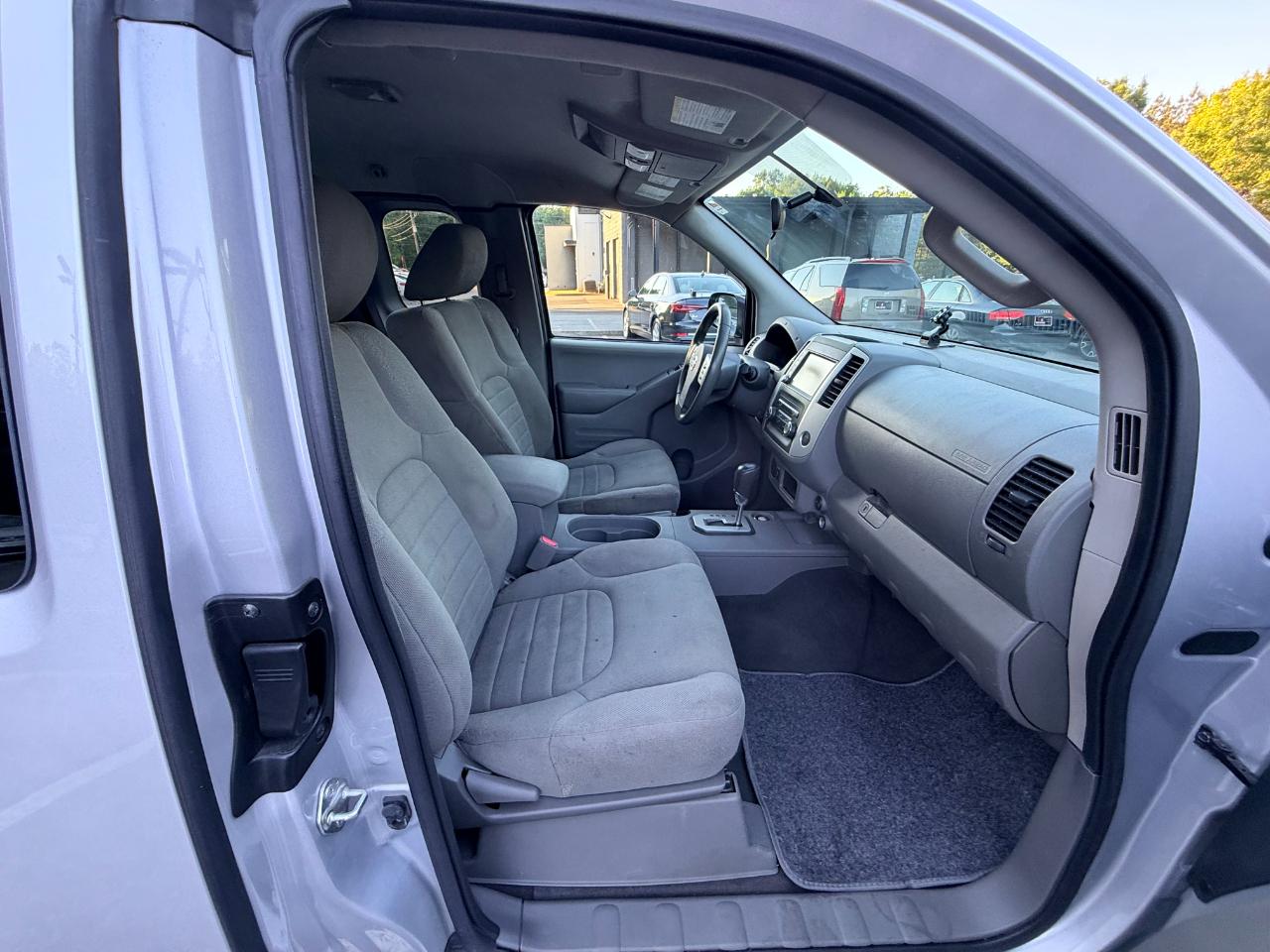 Nissan Frontier S King Cab 2WD 2021