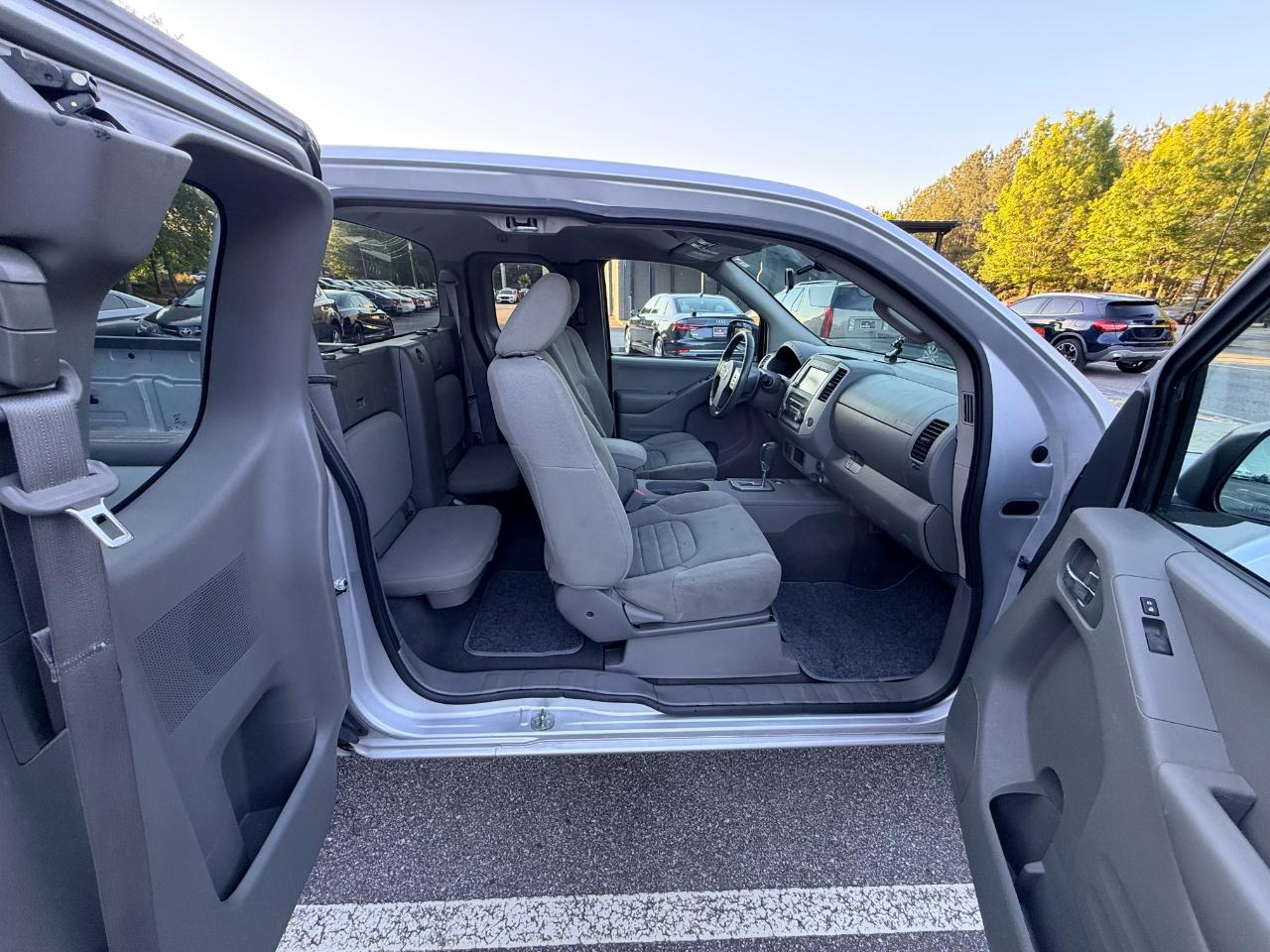 Nissan Frontier S King Cab 2WD 2021