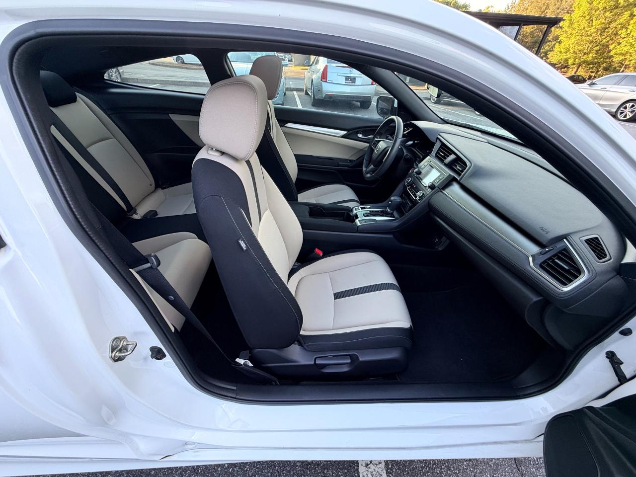 Honda Civic LX-P Coupe CVT 2017
