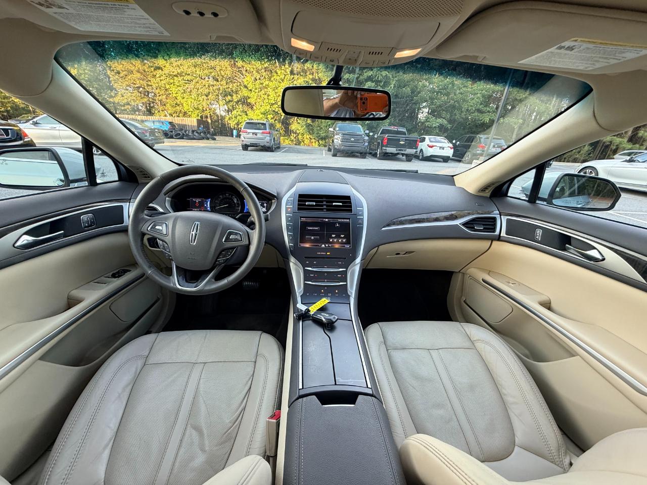 Lincoln MKZ Hybrid Sedan 2014