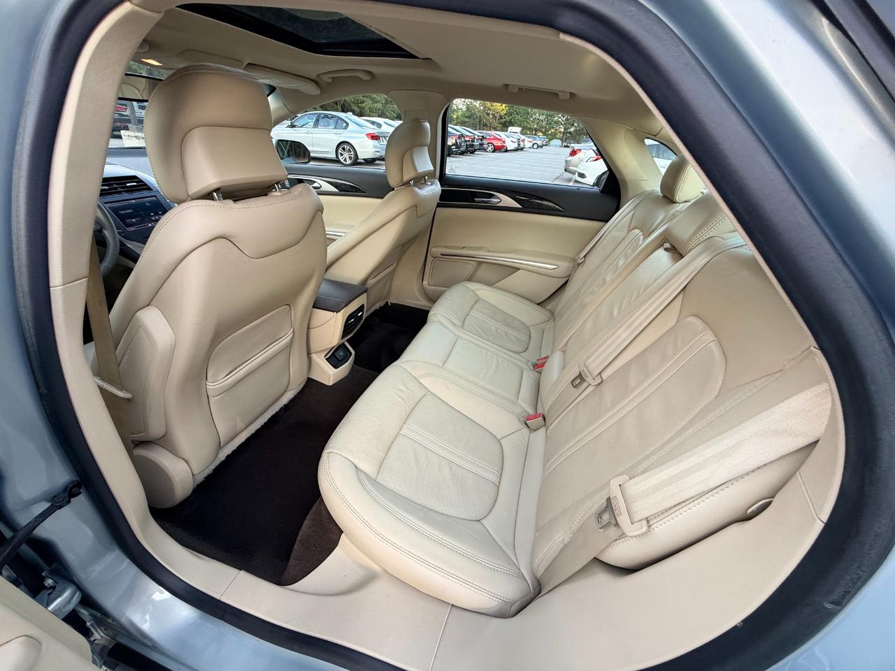 Lincoln MKZ Hybrid Sedan 2014