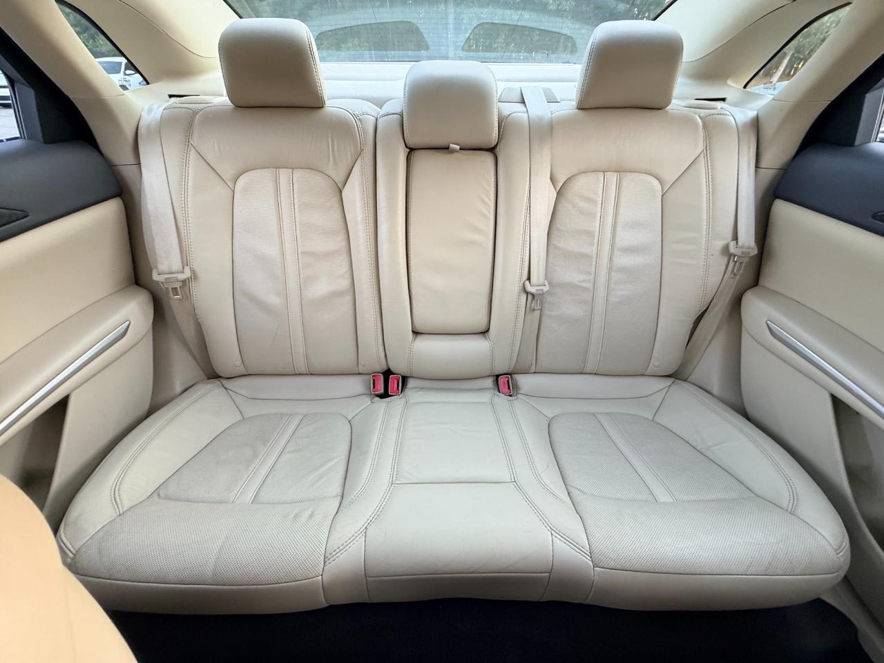 Lincoln MKZ Hybrid Sedan 2014