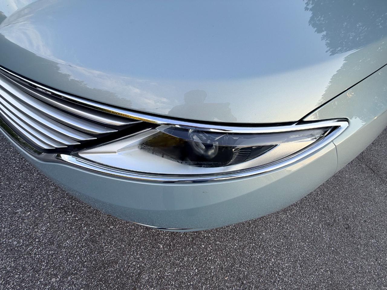 Lincoln MKZ Hybrid Sedan 2014