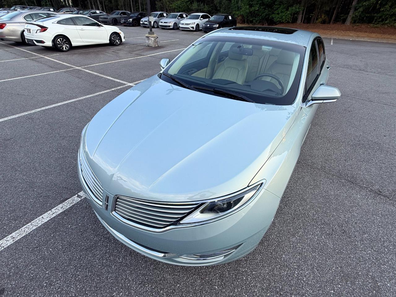 Lincoln MKZ Hybrid Sedan 2014