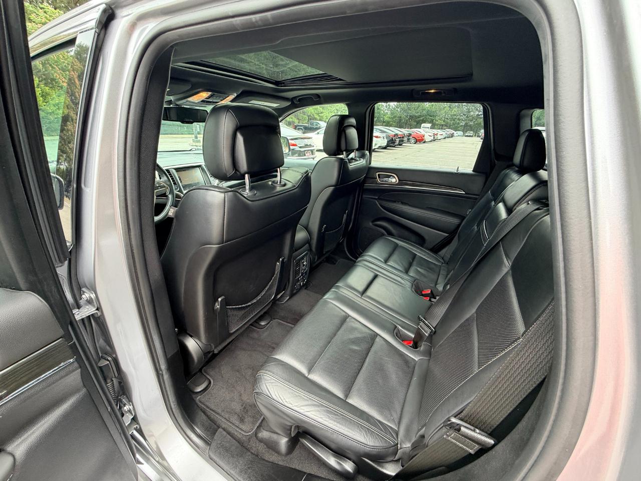 Jeep Grand Cherokee Overland 4WD 2014