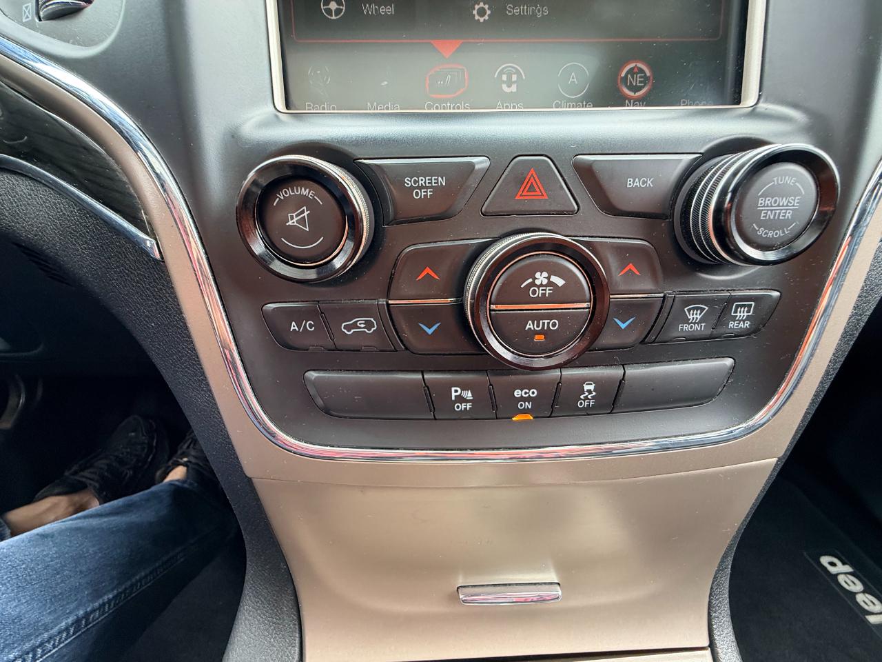 Jeep Grand Cherokee Overland 4WD 2014
