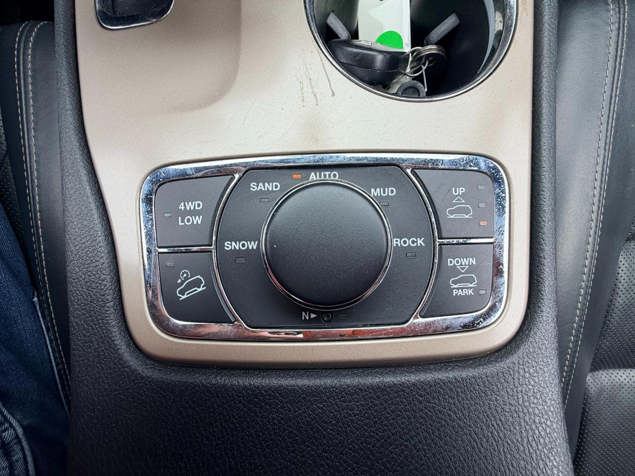 Jeep Grand Cherokee Overland 4WD 2014