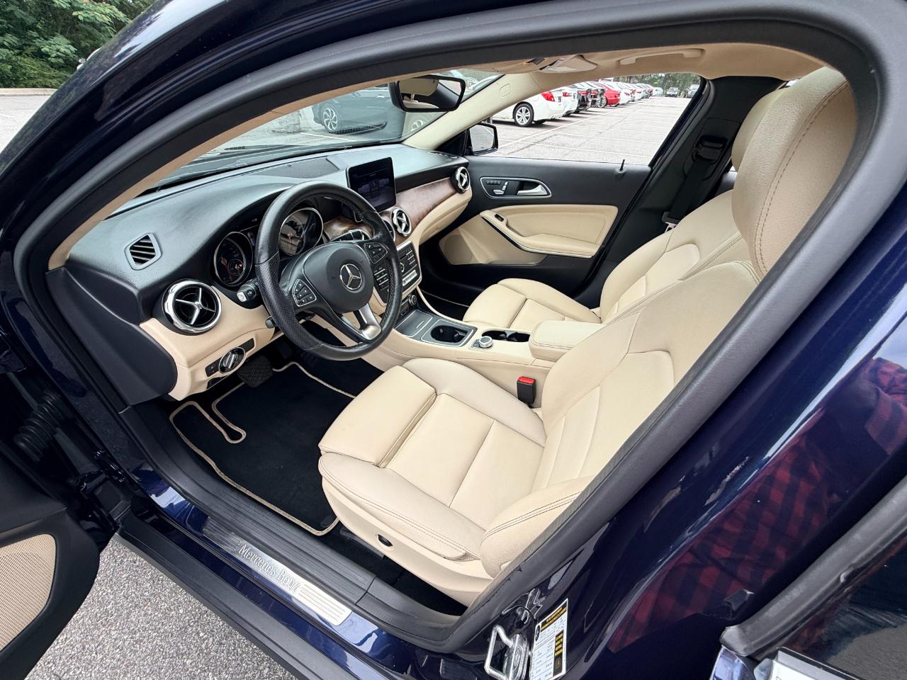 Mercedes-Benz GLA-Class GLA250 2019