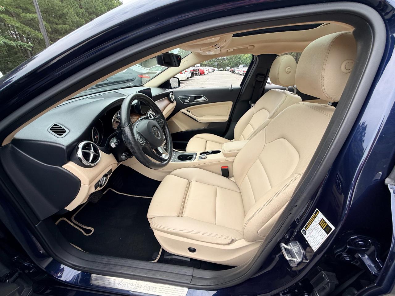 Mercedes-Benz GLA-Class GLA250 2019