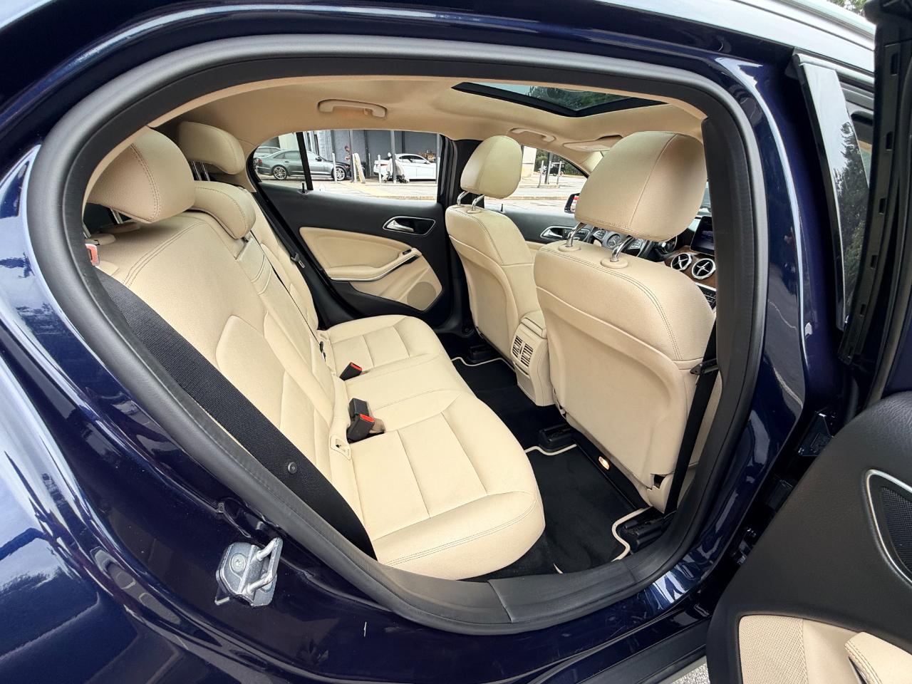 Mercedes-Benz GLA-Class GLA250 2019