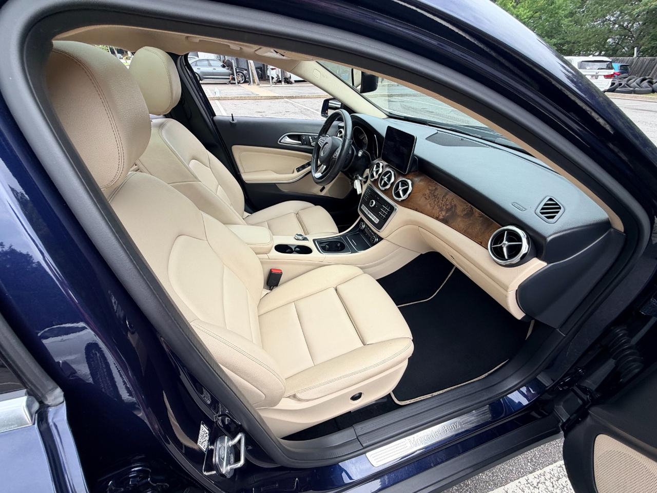 Mercedes-Benz GLA-Class GLA250 2019